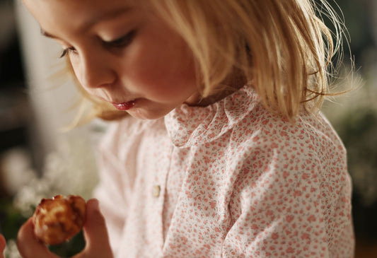 Blouse coquerelle oeillets roses Les Enfantines