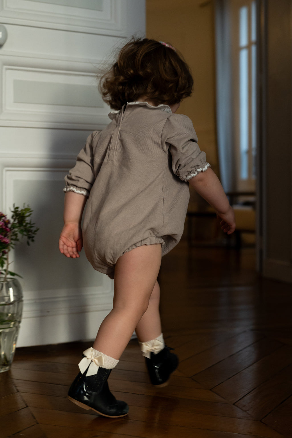 Barboteuse Caméléon Velours beige Les Enfantines