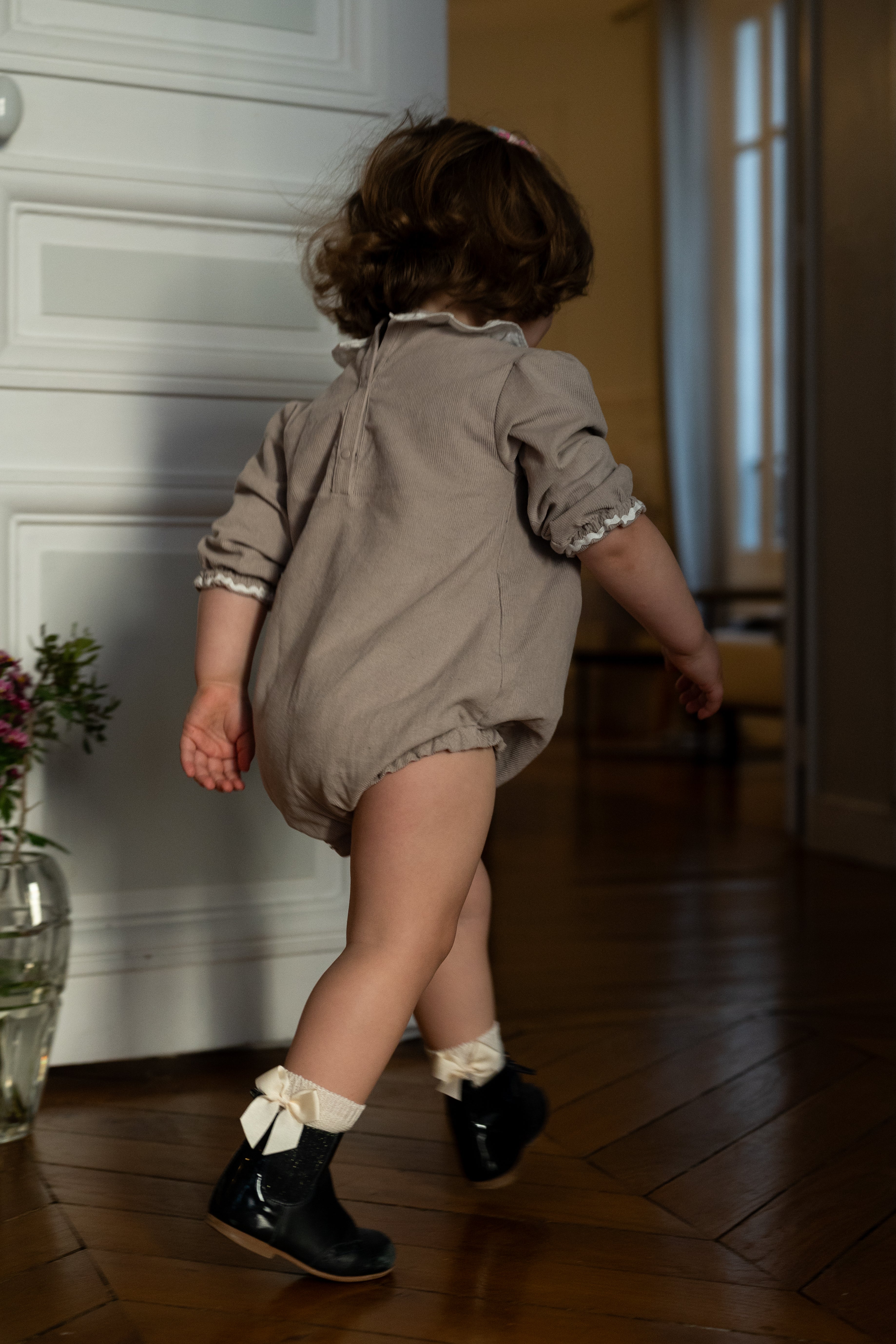 Barboteuse Caméléon Velours beige Les Enfantines