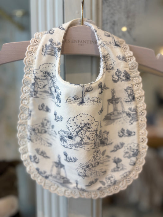 Bavoir chamois mouton a la maison