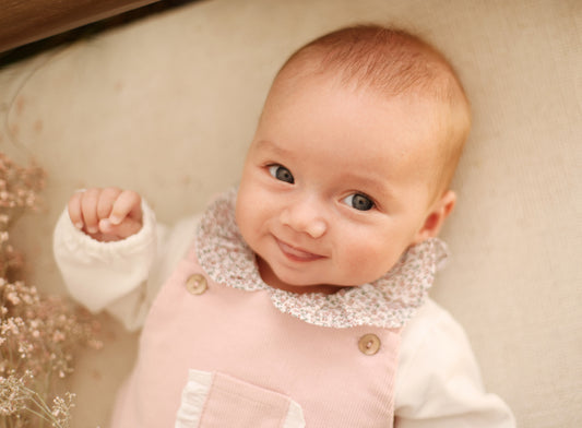 Barboteuse bébé mixte en flanelle bordeaux et boutons de bois – Les  Enfantines